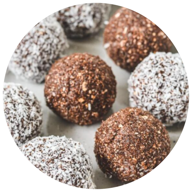 white chocolate and chocolate protein ball powerhouse wellness low calorie healthy macro friendly